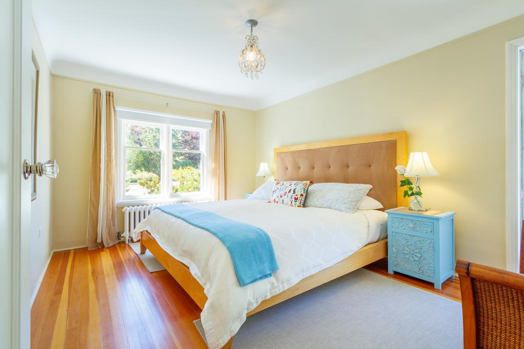 Fairholme Manor Inn Victoria Exteriör bild