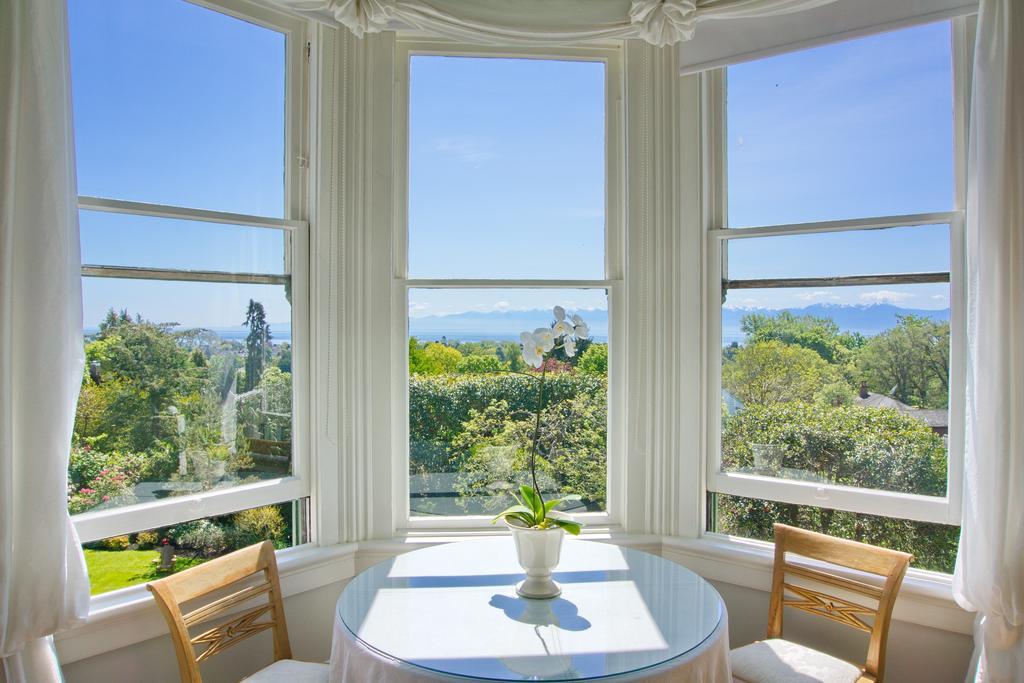 Fairholme Manor Inn Victoria Exteriör bild