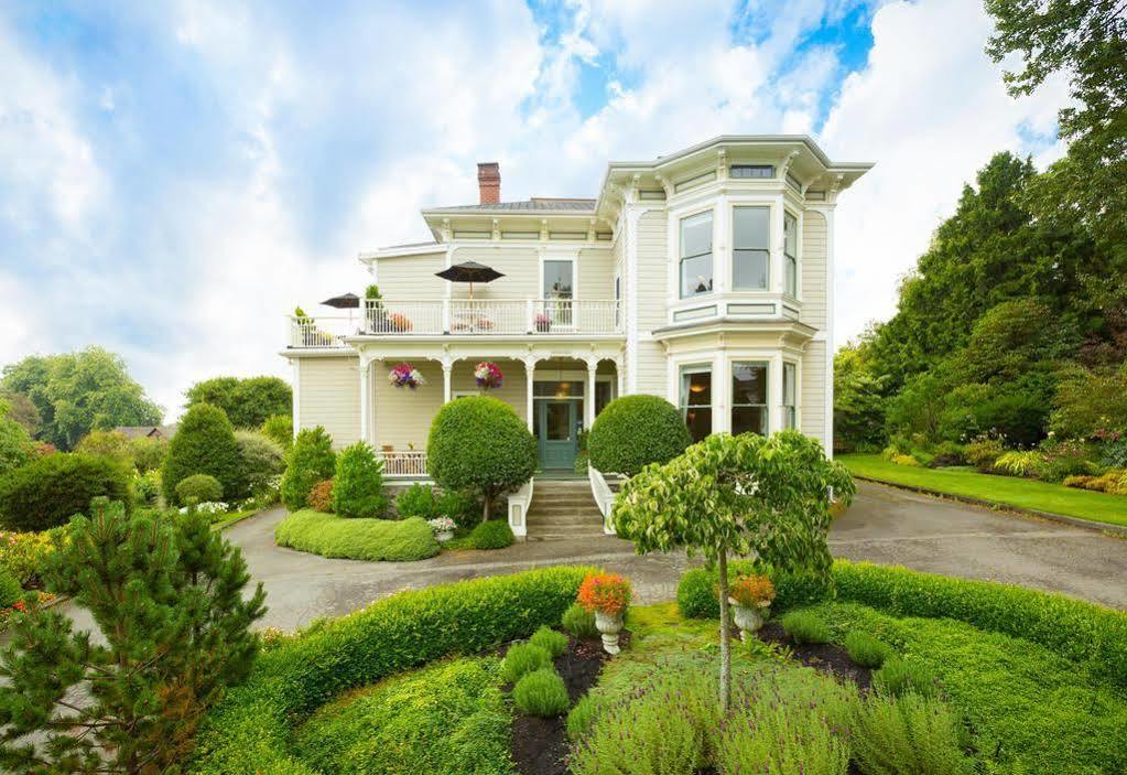 Fairholme Manor Inn Victoria Exteriör bild